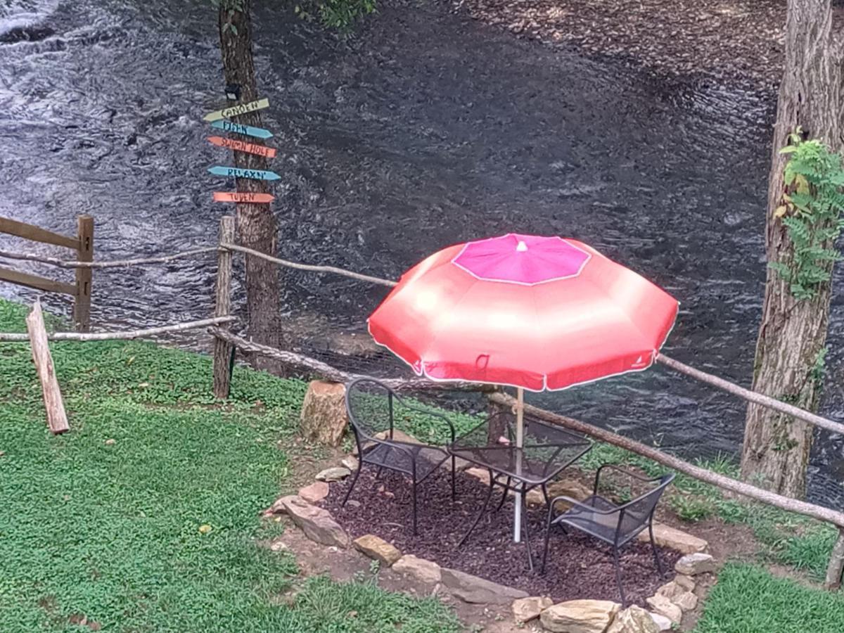 Tranquil Creekside Mountain View Getaway Διαμέρισμα Clyde Εξωτερικό φωτογραφία